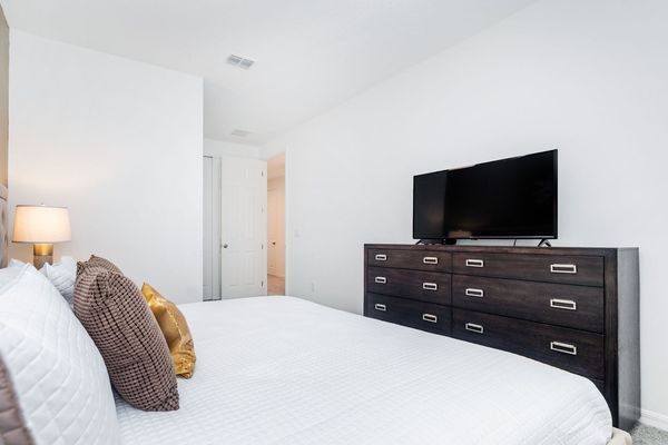 King Bedroom Suite 4 (Angle)
43" Smart TV