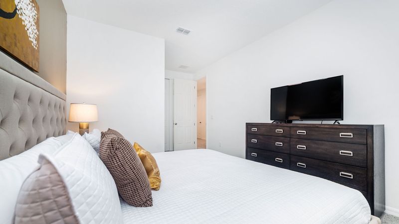 King Bedroom Suite 4 (Angle)
43" Smart TV