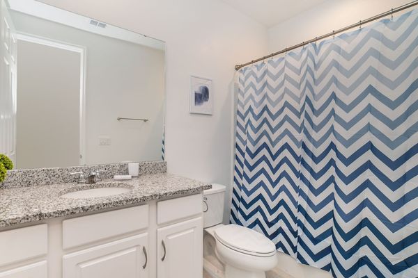 Hall Bathroom Upstairs
Tub/Shower Combo