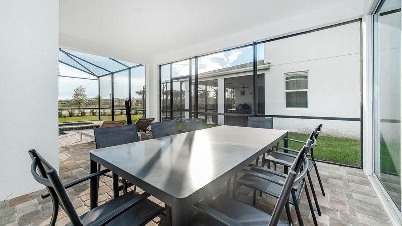 Patio Dining
Pool Faces South