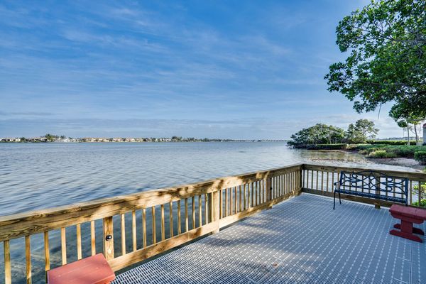 Community Viewing Dock