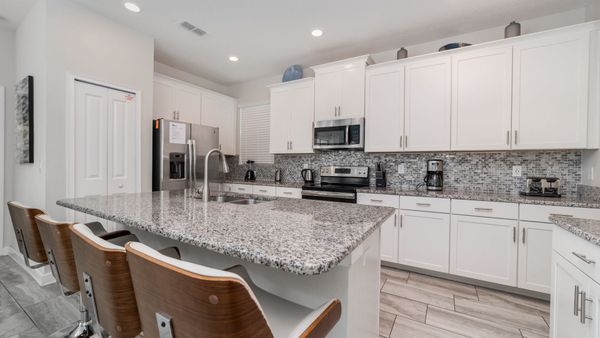Kitchen (Angle)