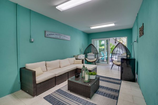 Outdoor/Garage Seating Area