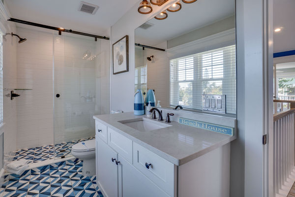 Kids Bathroom 1