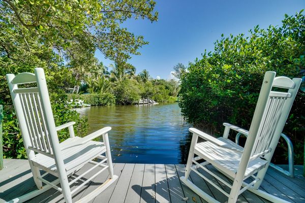 Manatee Lookout
