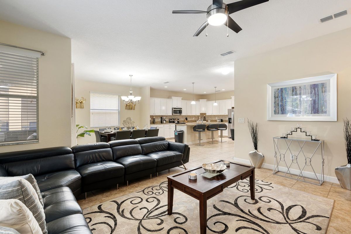 Living Room / Dining / Kitchen