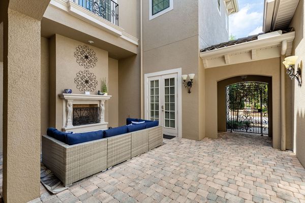 Disclaimer: Fireplace(s) not allowed for guest use, homeowner use only.