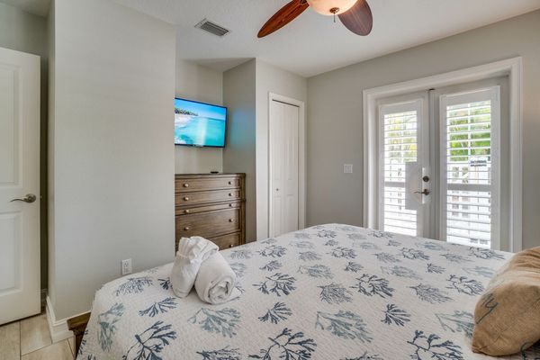 Primary Bedroom - King Bed