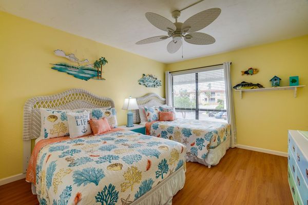 Bedroom 2 - 2 Full Beds