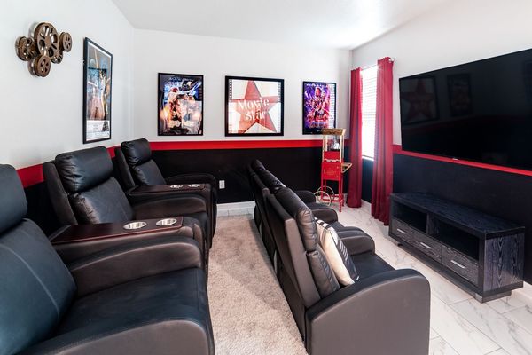 Theater (Angle)
75" Smart ROKU TV