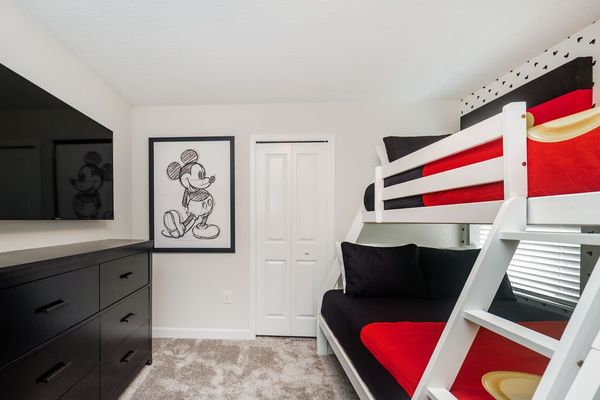 Twin/Full Bunk Bedroom 4 (Angle)
58" Smart Roku TV