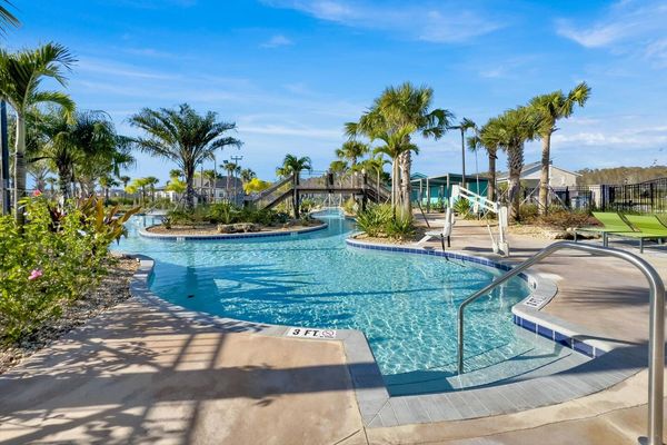 Storey Lake - Bronson Club - Resort Pool