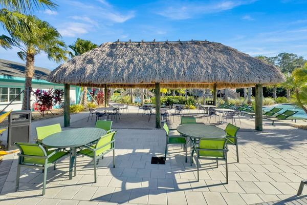 Storey Lake - Bronson Club - Pool Deck