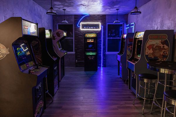 Travel back in time as you enjoy some classic arcade games