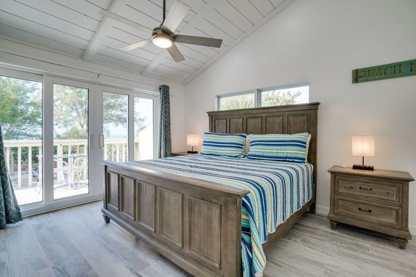 Primary Bedroom - King Bed