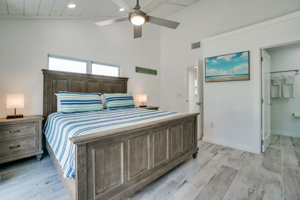 Primary Bedroom - King Bed