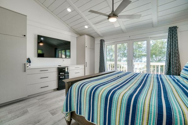 Primary Bedroom - King Bed