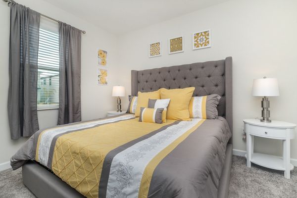 King Bedroom 2 Downstairs
Shared Bathroom