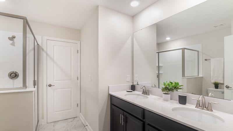 Jack N Jill Bathroom 4
Shared Bathroom
Shower