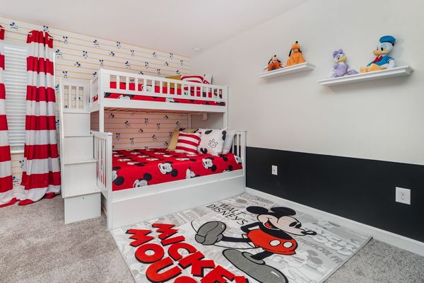 Twin/Double + Twin Trundle 6 (Angle)
No TV