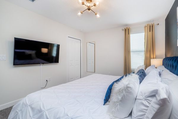 King Bedroom 8 (Angle)
50" Smart  TV