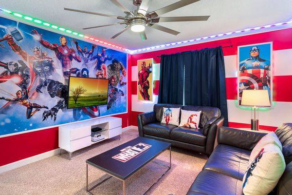 Loft
50” Roku TV
Xbox