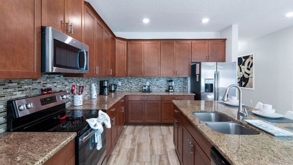 Kitchen (Angle)