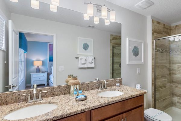 King Suite Bathroom 2
Shower