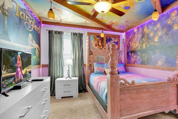 Queen Bedroom 4 Upstairs
Disney Tangled