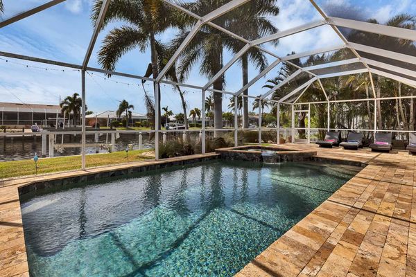 Private Pool/Spa on canal (Boat lift not available)