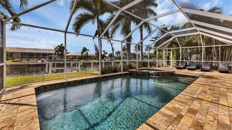 Private Pool/Spa on canal (Boat lift not available)