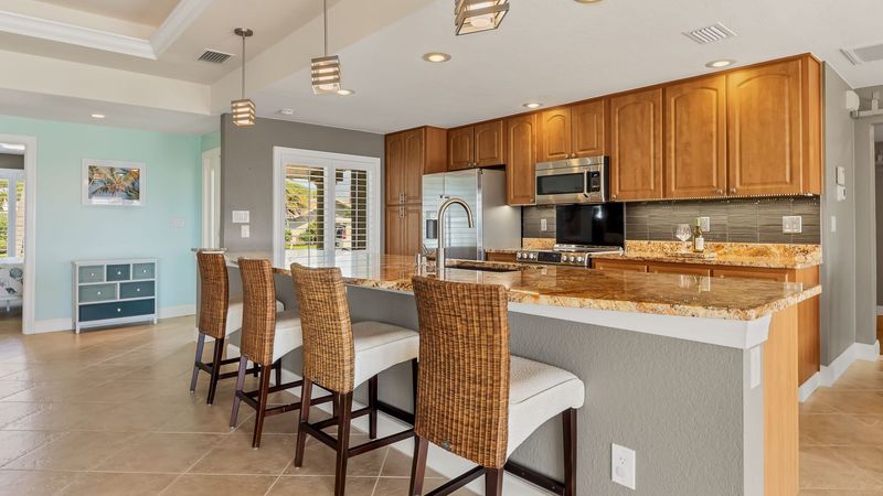 Kitchen with bar seating