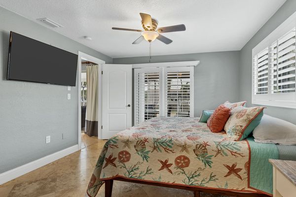 King Master bedroom- 50 inch TV