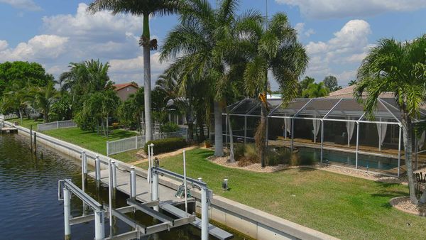 (Boat lift not available)