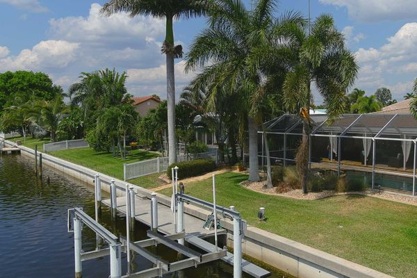 (Boat lift not available)