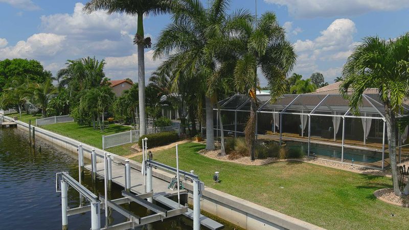 (Boat lift not available)