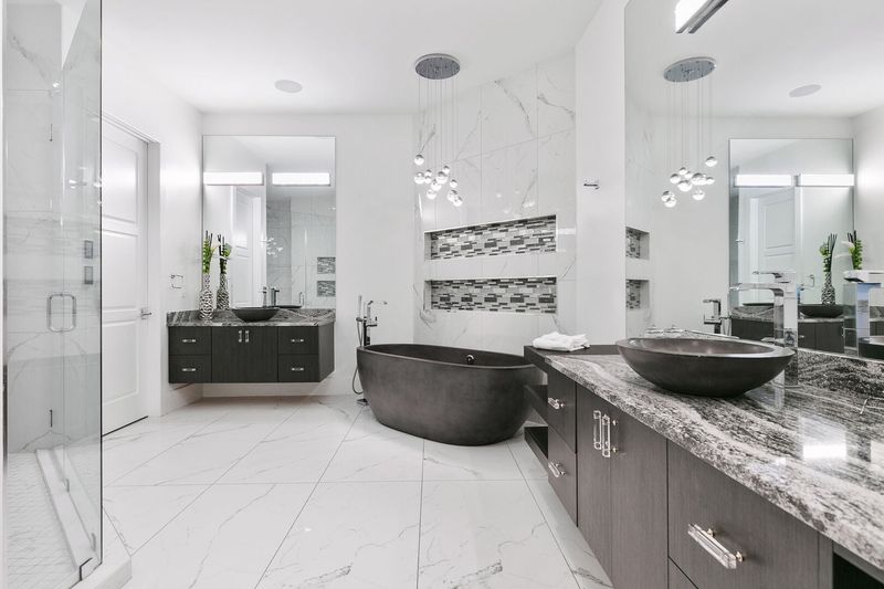 Ensuite bathroom