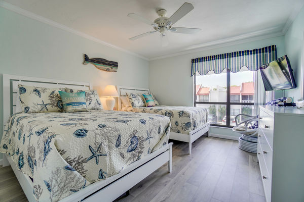 Bedroom 2 - 2 Full Beds