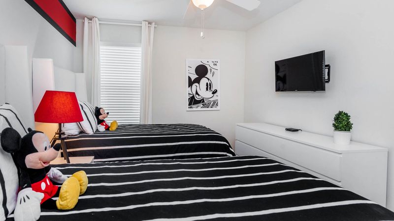 Two Twins Bedroom 4 (Angle)
Upstairs
32” TV