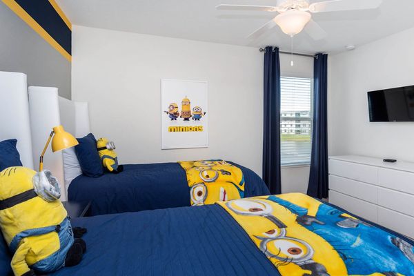 Two Twins Bedroom 3 (Angle)
32” TV