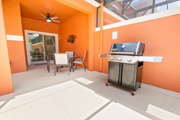 BBQ Grill /Patio Dining