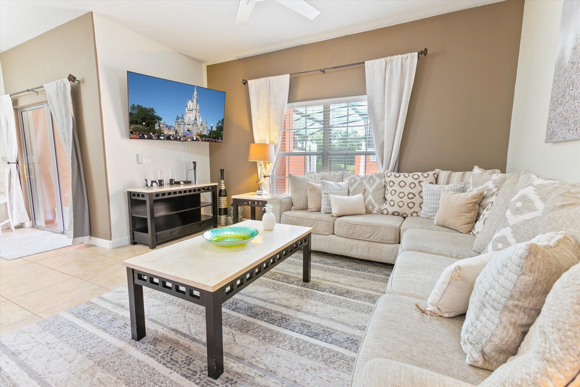 Living Room
65" Roku TV
PS5