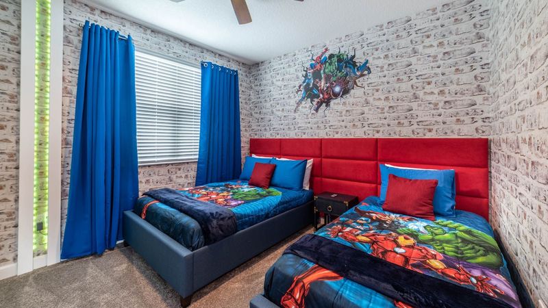 Twin/Double Bedroom 5 Upstairs
43" Smart TV