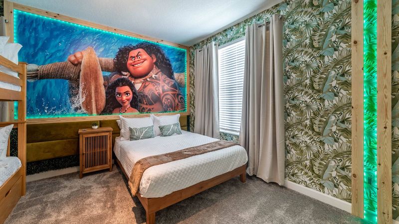 Bedroom 4
55" Smart TV