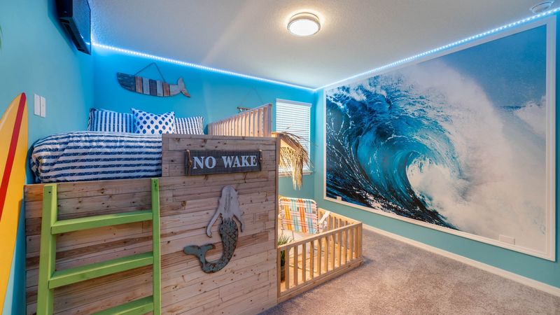 Bedroom 4 (Angle)
Double over Double Bunk Bed
2 - 32" Smart TVs
1 in the upper bunk and 1 in the lower bunk