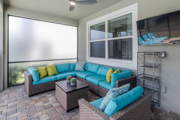 Patio Dining
43"  Roku TV