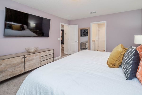 Master King Bedroom 2 (Angle)
65" Smart TV