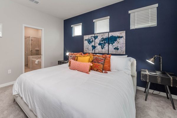 Master King Bedroom 1 Downstairs
Attached Bathroom