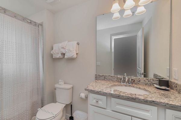 Two Twins Suite Bathroom 5 Upstairs
Tub/Shower Combo