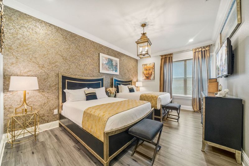 Bangkok Suite
